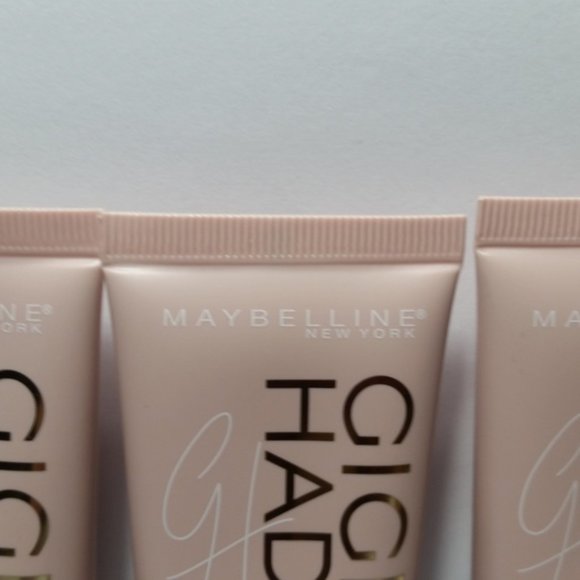 3 Gigi Hadid Tinted Primer Medium Deep GG20 - Picture 3 of 10